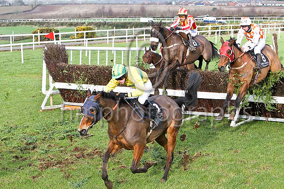 Doctor Woodfield & B Hayes - 4th , Noble Commander & A P Thornton  & Dukes Mutiny & M W Bowes - Fell --  FT8E9138-e