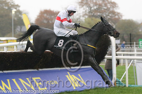 07 London Bridge and N P Madden - - 07th (8 ,white, red hoop ) Trainer - N Meade
