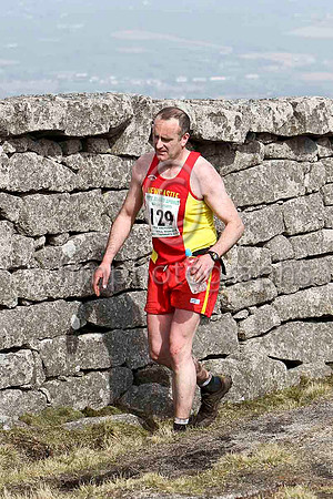 Laurence Hamilton - Newcastle & District AC - 127th in 3.40.12 -  - FT8E1857-e