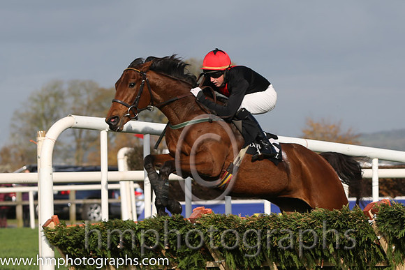 01 Scooping and C D Maxwell - - 01st (12 ,black, red panel ) Trainer - E D Delany