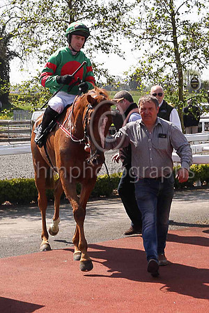 01st Ornua and B T O?Connell ( 13 , green, red disc ) Trainer - H de Bromhead , Owner - John J Phelan , Syed Momin