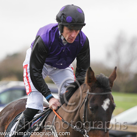 03 Shuilamach & D N Russell - 3rd (13,purple, black sleeves) - FT8E2989-5