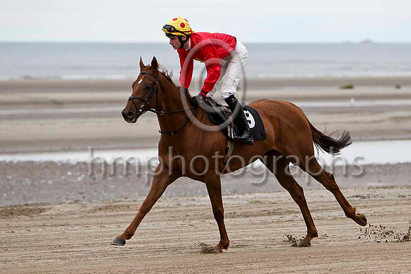 Smoky Cloud, Winner, Jockey D E Mullins - FT8E4059-e