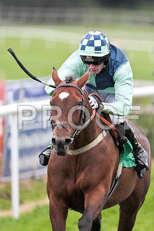 Cool Article - Winner , Jockey S G McDermott  - CU2D9481-e