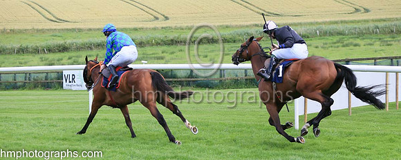 01st Ebasari (3 , green and black check ) Jockey: Jack Kennedy , Trainer: Gordon Elliott
