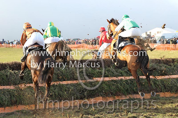 01 Oscar Day (6)  J J Codd - Trainer : Peter Maher, Green, white star