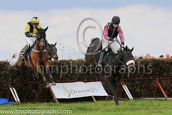 01st HIDE THE BISCUIT and J C Barry ( 1 ,black, yellow seams ) Trainer: Mervyn Torrens,, Owner : Anne Torrens