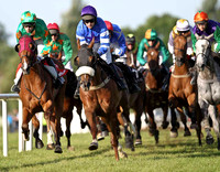 R4 at 7:20pm - Baily Bridge (left Green Hat) 8th, King High (Green red hat) winner, Benificialhussey (blue) 13th- FT8E1022-e