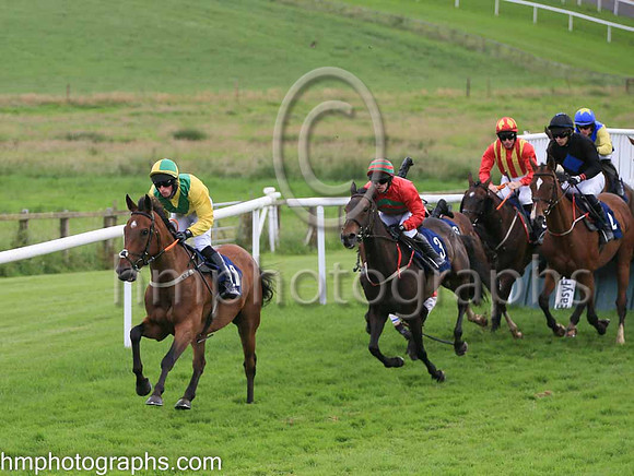 ur Porky Rush (9 , white, red spots ) Jockey: Mr J P Kirwan7 , Trainer: Ms M Flynn
