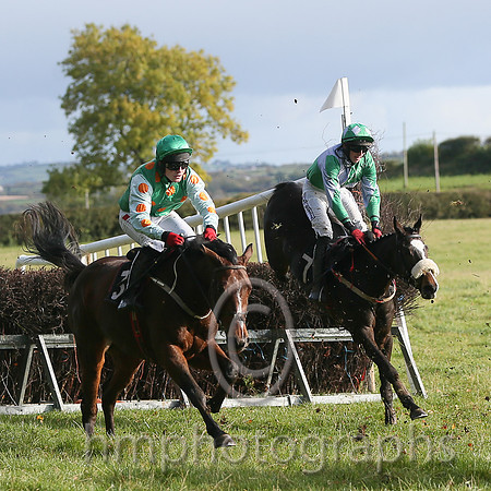 01st Monlough Girl (Gb) and D G Lavery ( 7 , EMERALD GREEN  MAUVE QTD; emerald green,mauve diabolo sleeves; emerald green cap,mauve diamonds ) Trainer: B.R. Hamilton,, Owner : Edward Smyth