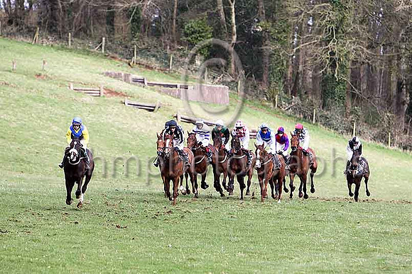 Third Race - Rosa Lord in the lead 4th Div 11 - CU2D7114-e
