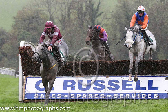 01 Ipsos Du Berlais & D N Russell - winner (3, maroon, white star) & 02 - FT8E9061-29