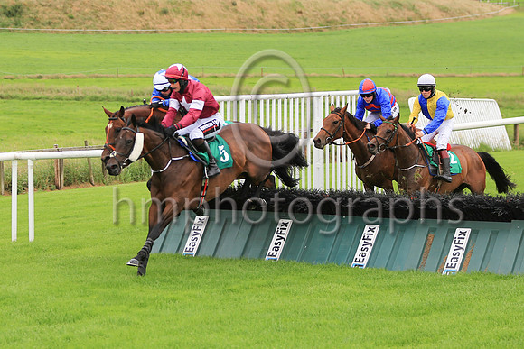 01st Etincelle Lioterie and J J Slevin ( 5 , maroon, white star ) Trainer - J P O'Brien , Owner - Gigginstown House Stud