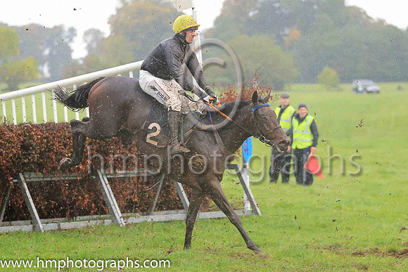 01st PRINCESS MONONOKE and B O'Neill ( 2 ,yellow and black qtrd ) Trainer: Colin Bowe,, Owner : Milestone Racing Partnership