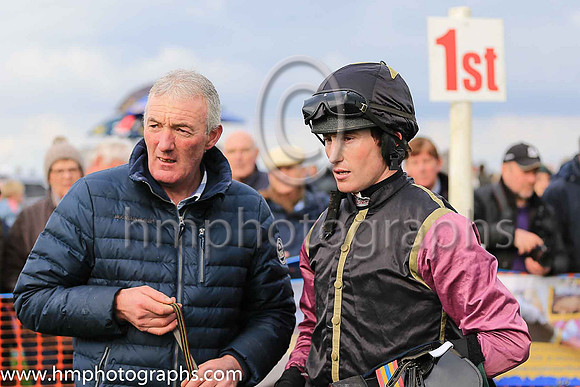 01st HIDE THE BISCUIT and J C Barry ( 1 ,black, yellow seams ) Trainer: Mervyn Torrens,, Owner : Anne Torrens