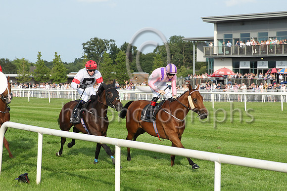 01st Massaman (1 , pink, maroon epaulettes ) Jockey: C T Keane , Trainer: Jack W Davison