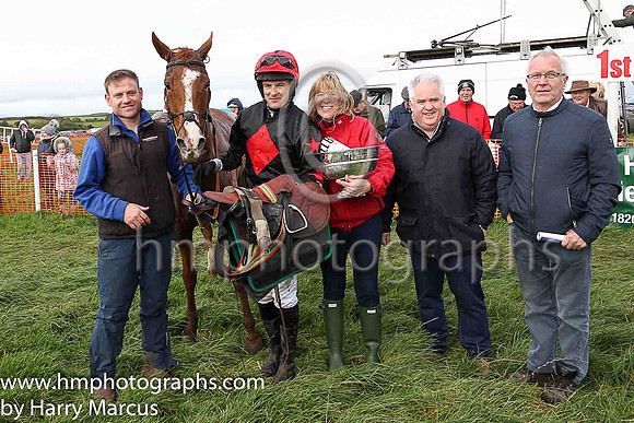 01st SHUMAKER and M O'Hare ( 10 , BLACK,red diamond; black sleeves,red stars; red cap,black star ) Trainer: Karen McNeilly , Owner : Karen McNeilly