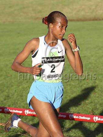 Teyiba Erkesso (2) Ethopia 2nd in 19.33 - IMGIMG_6755-e3a4j