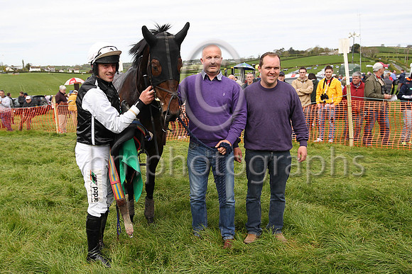 01st MISS BLANCHE (GB) and B O'Neill ( 15 , BLACK,white stars; black  white striped sleeves; black  white striped cap ) Trainer: Mark Michael McNiff , Owner : Albert Casey