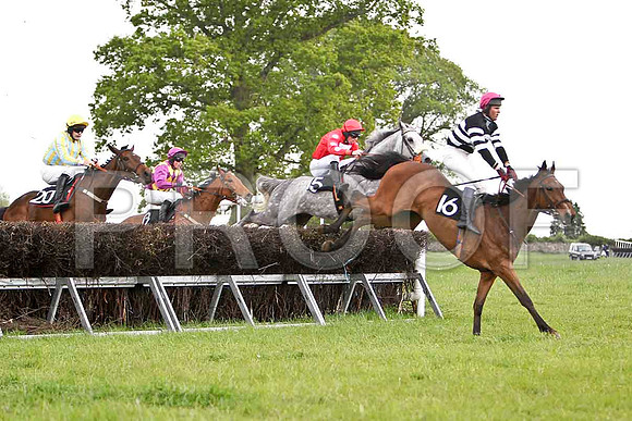 Cairncastle , Fell, Jockey - J D Moore -FT8E2296-e