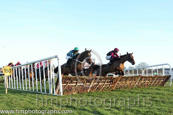 06 Rudolf & M Darcy - 6th (11, emerald green and purple diamonds ) & 13 SunsetsToRise & J S McGarvey - 13th (13, black, white star, maroon sleeves) - CU2D9790-27