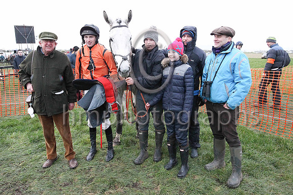 01st BI QUINI TIEP (FR) and D G Lavery ( 6 , ORANGE,black seams; black cap ) Trainer: B.R. Hamilton , Owner : Nigel Baring