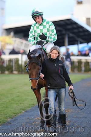 Race 7 4th - Rathvilly Grand (IRE) (6 ) Jockey: Mr B O'Neill (3) - Trainer: Miss T L Cogan - green and white check