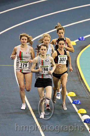 Ciara Mageean (180) City of Lisburn 3rd & Mary Cullen (331) North Sligo AC - Winner  - Senior Woman's 1500m - CU2D3513-e
