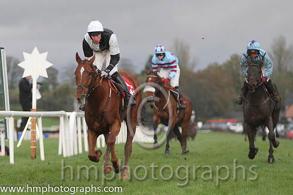 03 Adamstown & Mr W Thompson - 3rd (1, black and white qtrd) - FT8E0522-11