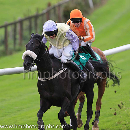 01st Mister To Mister and Brian Hayes ( 8 , yellow, mauve sleeves ) Trainer - B Arthey , Owner - C Gault
