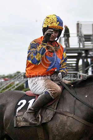 Mister Nibbles & Mr S Crawford - winner (21, orange, toyal blue star) - FT8E5506-e2