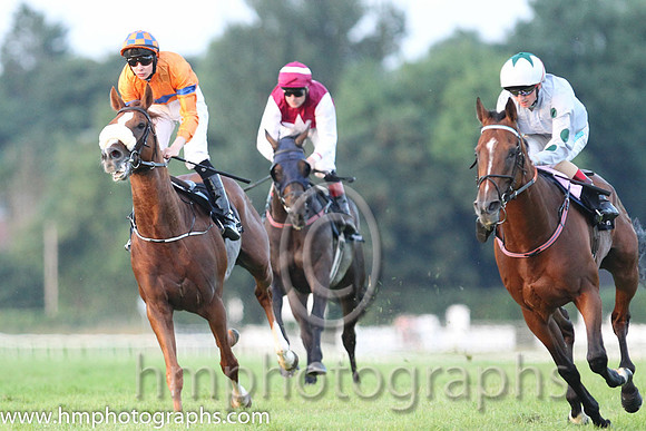 01 Manalapan & C D Hayes - winners (2, grey , dark green spots on sleeves)  - CU2D8710